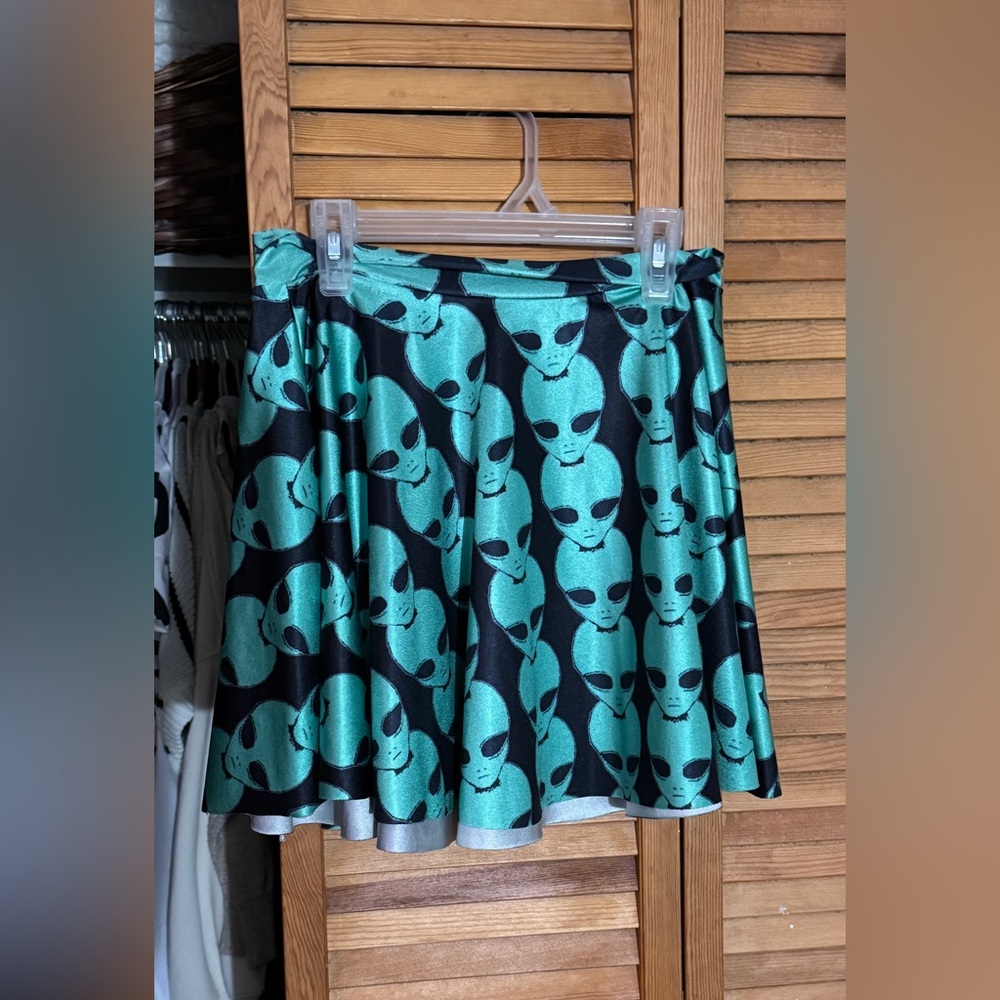 Alien Print Skater Skirt - Black and Green